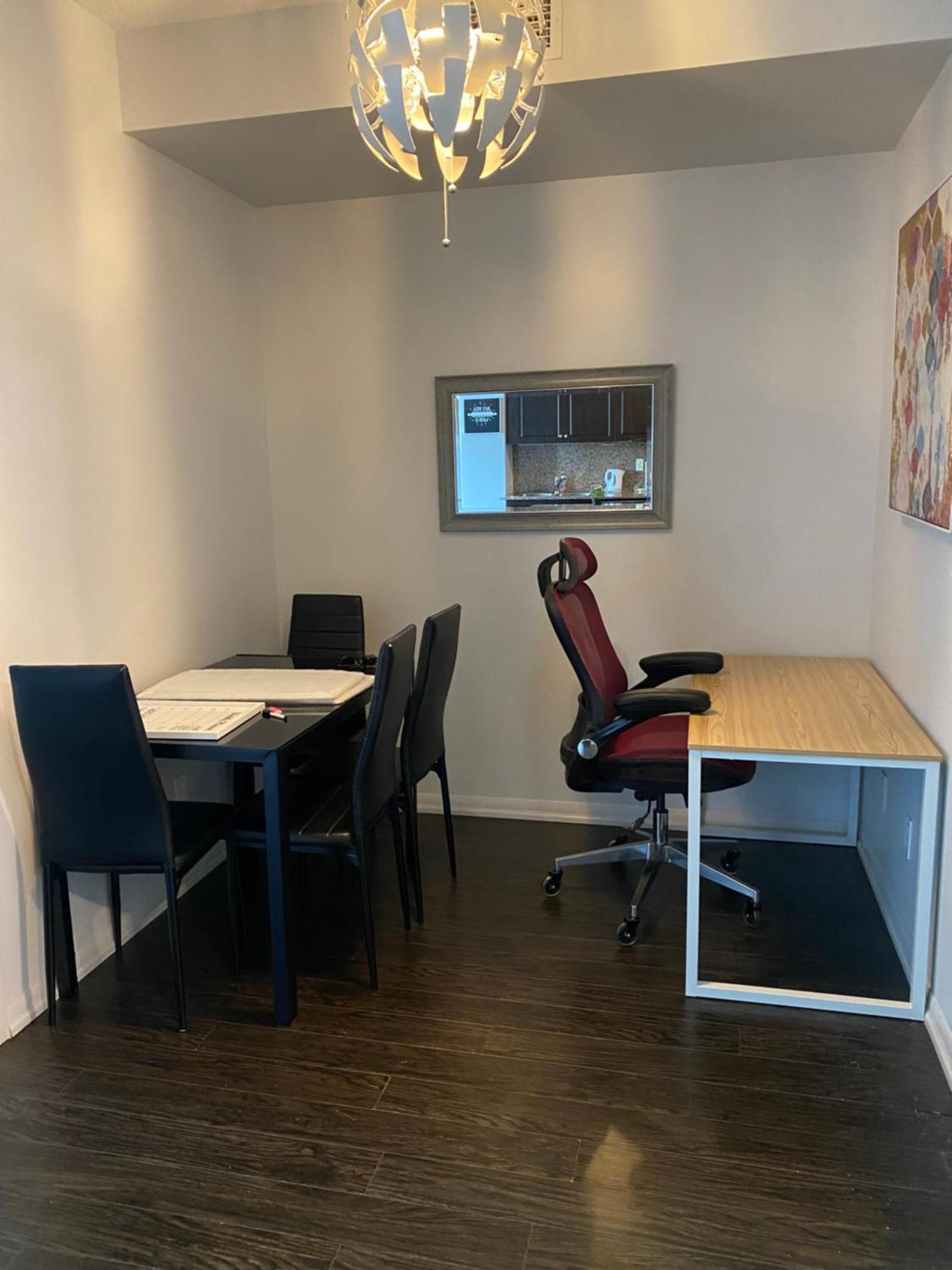 Executive 1 Bedroom Condo Sleeps 2 Торонто Екстериор снимка